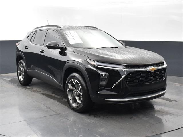 new 2025 Chevrolet Trax car, priced at $24,950