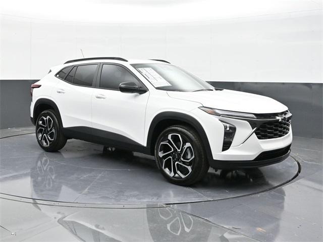 new 2025 Chevrolet Trax car, priced at $27,440