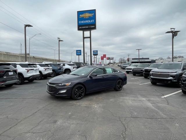 new 2025 Chevrolet Malibu car, priced at $29,490