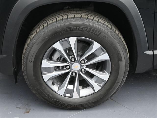 new 2026 Chevrolet Equinox car, priced at $32,995