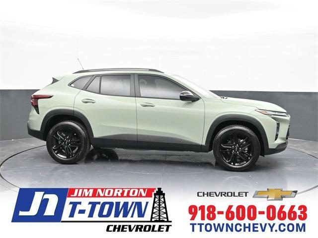 new 2025 Chevrolet Trax car, priced at $27,215