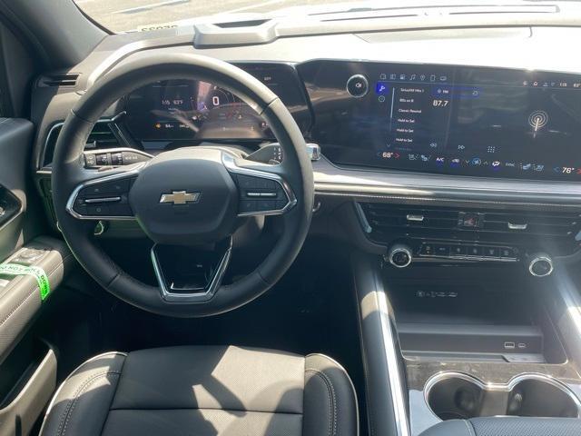 new 2025 Chevrolet Suburban car, priced at $82,095