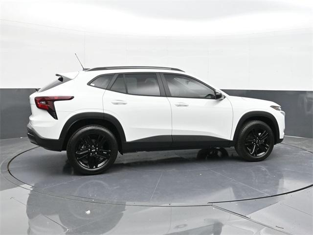 new 2025 Chevrolet Trax car, priced at $25,620