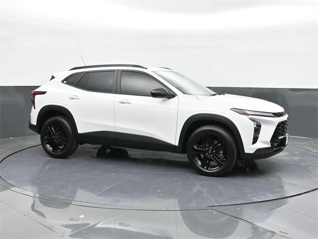 new 2025 Chevrolet Trax car, priced at $25,620