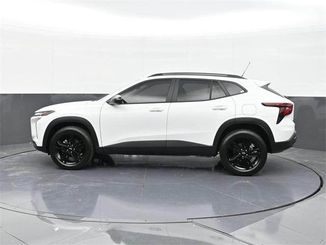 new 2025 Chevrolet Trax car, priced at $25,620
