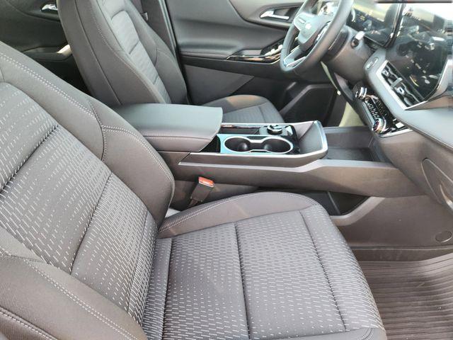 new 2026 Chevrolet Equinox car, priced at $30,815