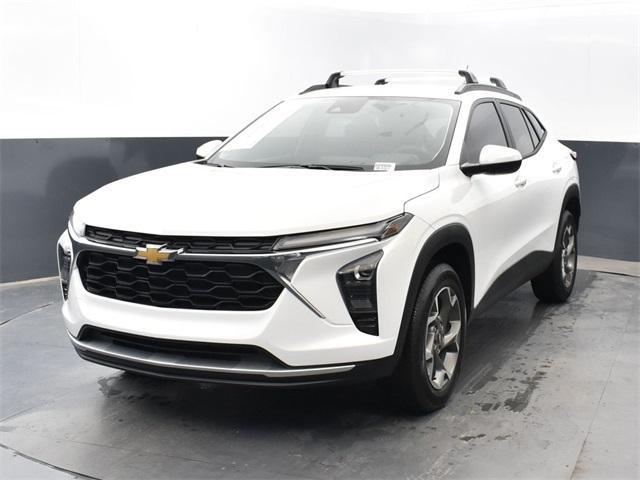 new 2025 Chevrolet Trax car, priced at $26,200