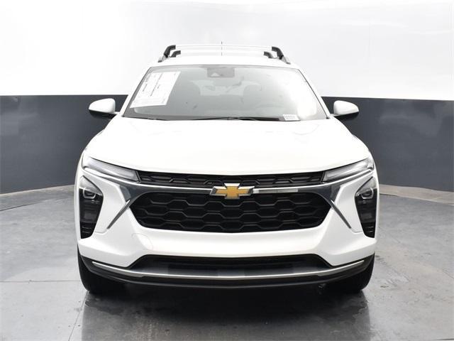 new 2025 Chevrolet Trax car, priced at $26,200