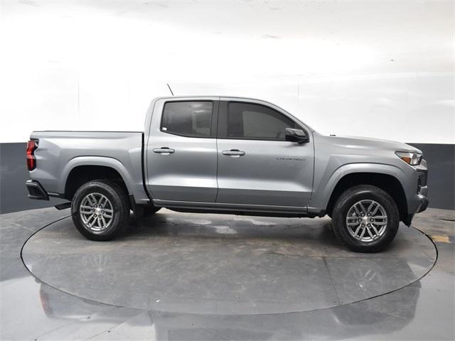 new 2024 Chevrolet Colorado car, priced at $37,500