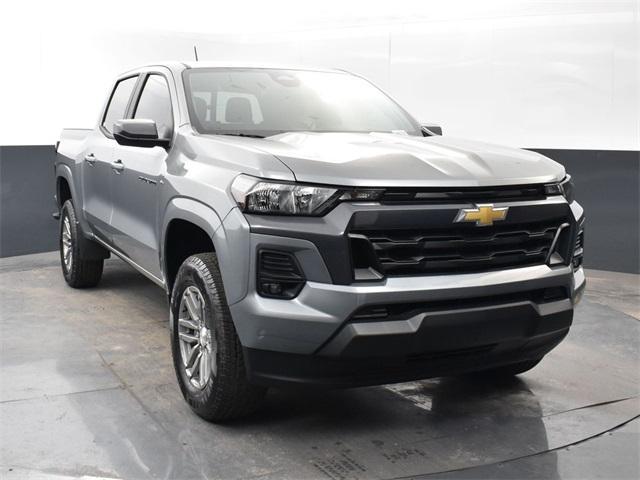 new 2024 Chevrolet Colorado car, priced at $37,500