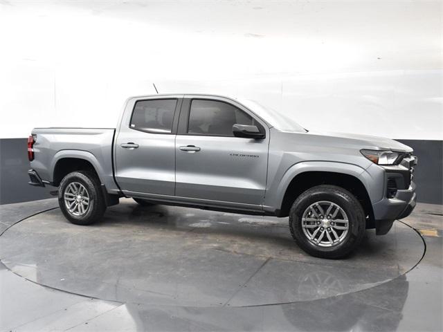 new 2024 Chevrolet Colorado car, priced at $37,500