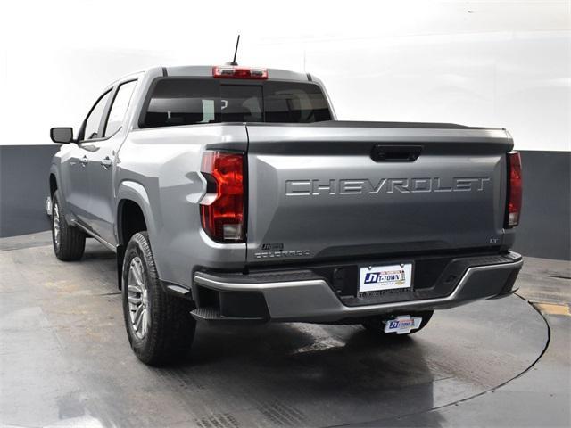 new 2024 Chevrolet Colorado car, priced at $37,500