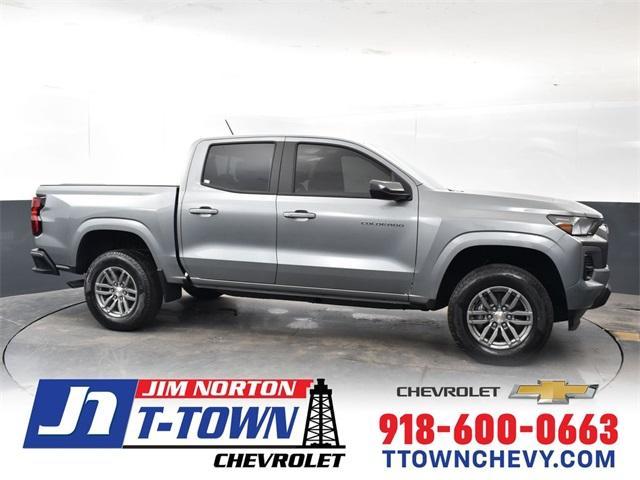 new 2024 Chevrolet Colorado car, priced at $37,500