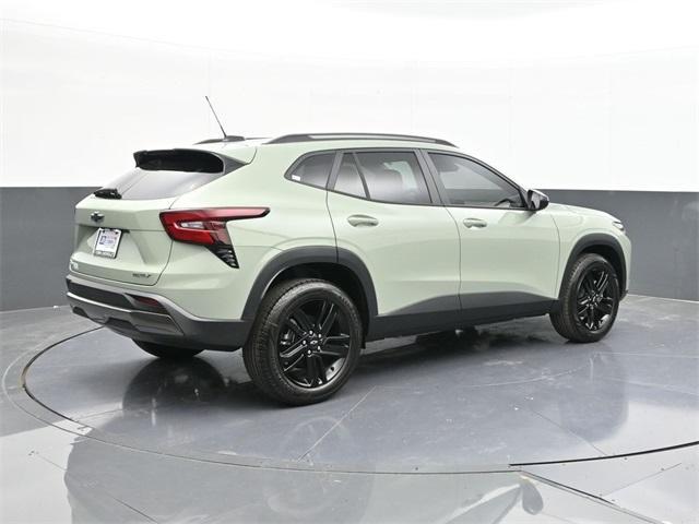 new 2025 Chevrolet Trax car, priced at $27,150