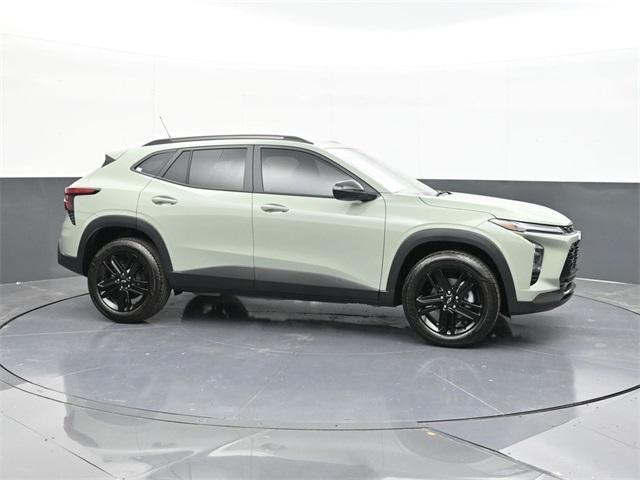 new 2025 Chevrolet Trax car, priced at $27,150