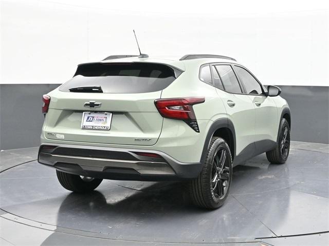 new 2025 Chevrolet Trax car, priced at $27,150