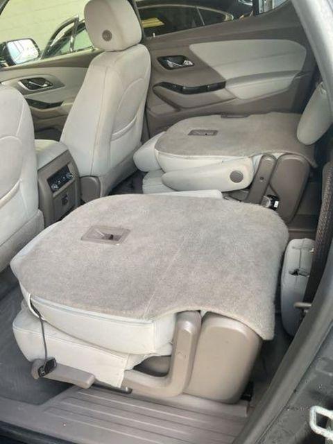 used 2020 Chevrolet Traverse car, priced at $19,200