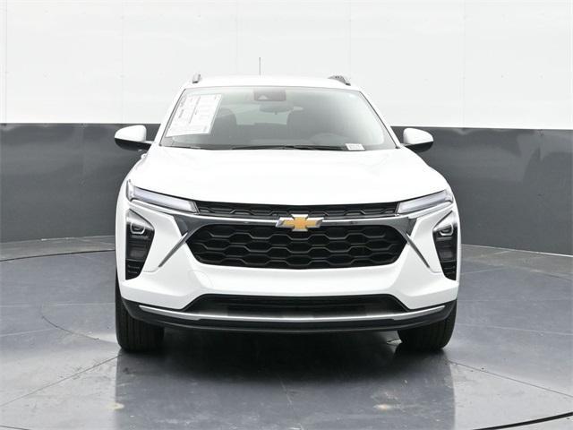 new 2025 Chevrolet Trax car, priced at $24,080