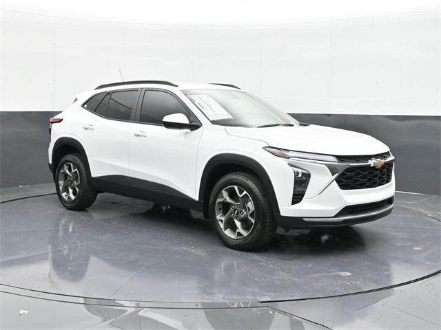 new 2025 Chevrolet Trax car, priced at $24,080