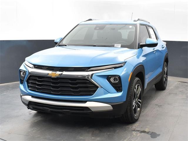 new 2025 Chevrolet TrailBlazer car, priced at $26,400