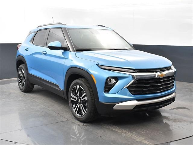 new 2025 Chevrolet TrailBlazer car, priced at $26,400