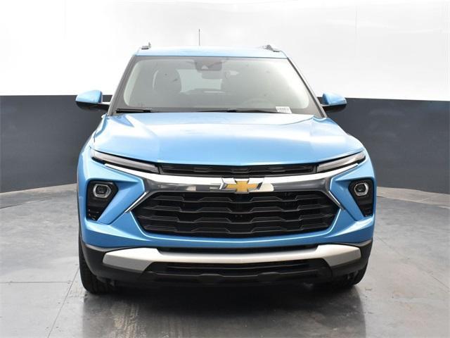 new 2025 Chevrolet TrailBlazer car, priced at $26,400