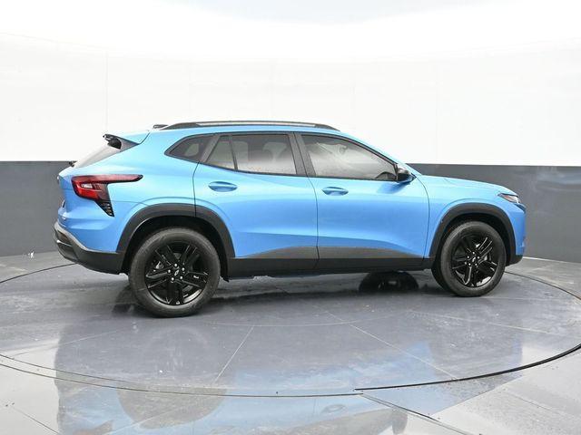 used 2025 Chevrolet Trax car, priced at $25,011