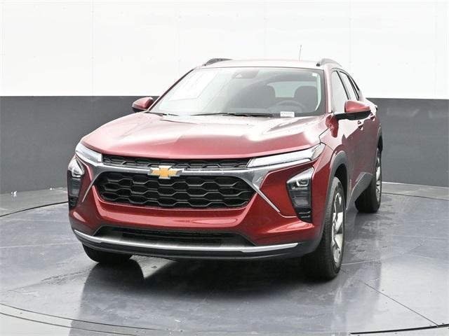 new 2025 Chevrolet Trax car, priced at $25,880