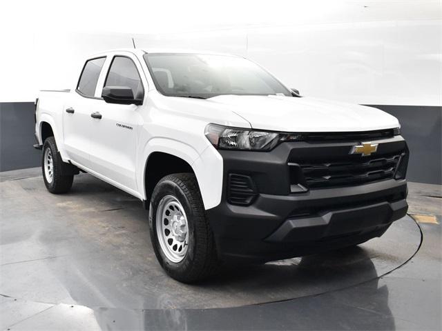 new 2024 Chevrolet Colorado car, priced at $31,400