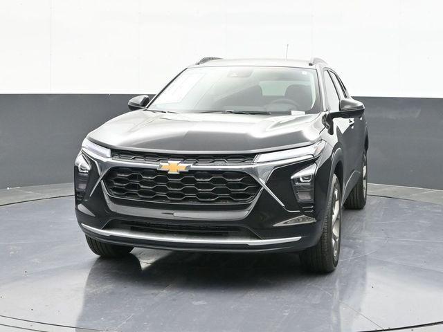 new 2025 Chevrolet Trax car, priced at $25,395