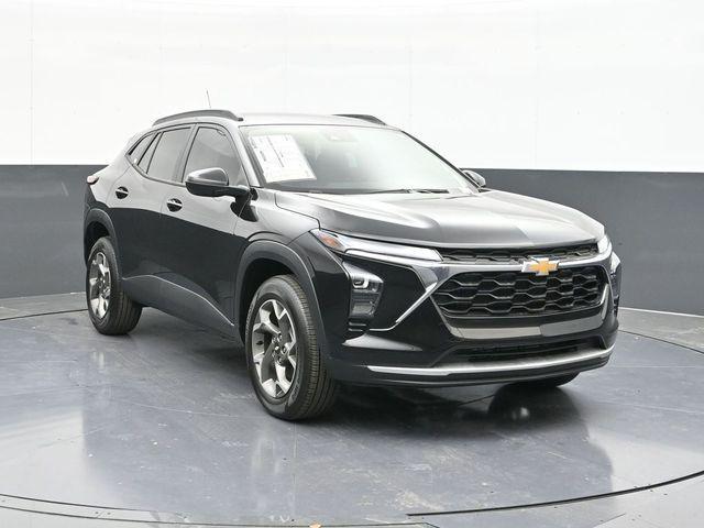 new 2025 Chevrolet Trax car, priced at $25,395