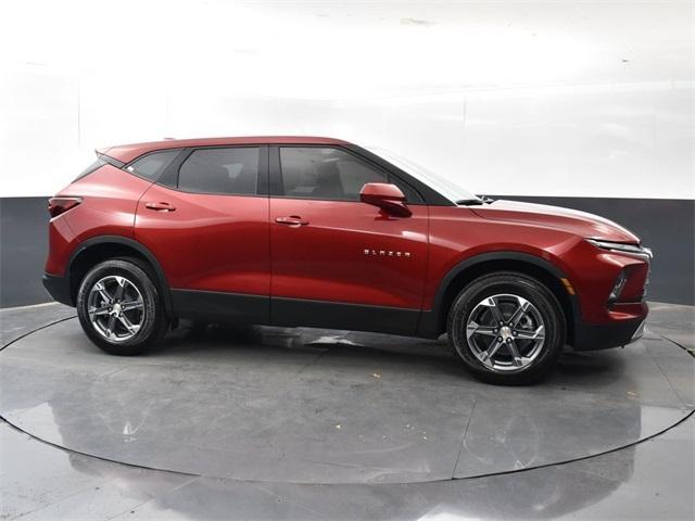 new 2025 Chevrolet Blazer car, priced at $36,900