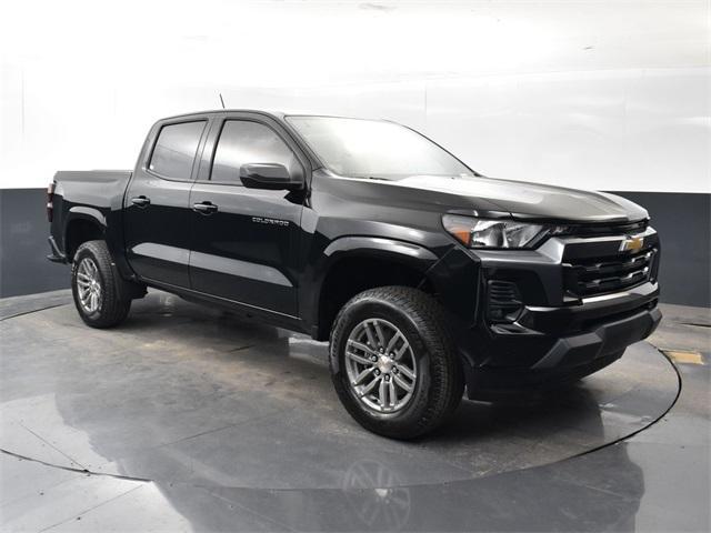 new 2024 Chevrolet Colorado car, priced at $37,100