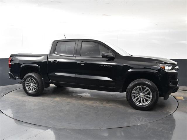 new 2024 Chevrolet Colorado car, priced at $37,100