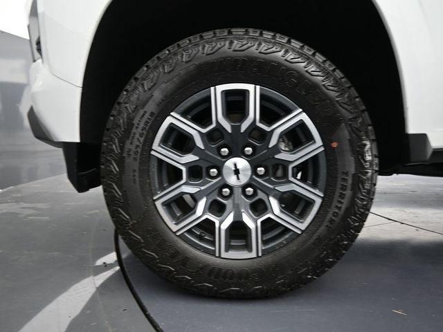 new 2025 Chevrolet Colorado car, priced at $44,995