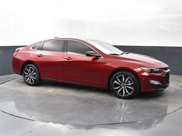 new 2025 Chevrolet Malibu car, priced at $27,565