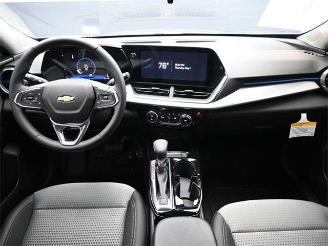 new 2025 Chevrolet Trax car, priced at $25,880