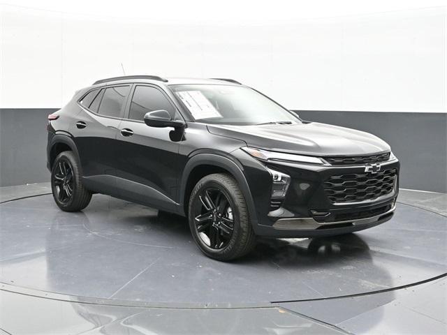new 2025 Chevrolet Trax car, priced at $27,150