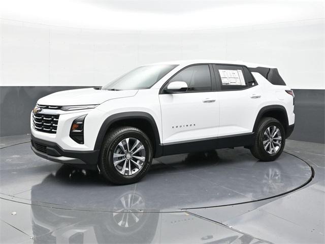 new 2026 Chevrolet Equinox car, priced at $30,245