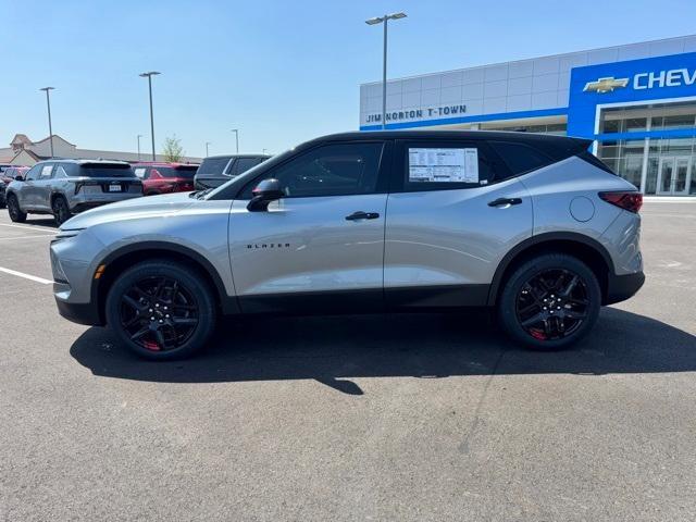 new 2025 Chevrolet Blazer car, priced at $42,015