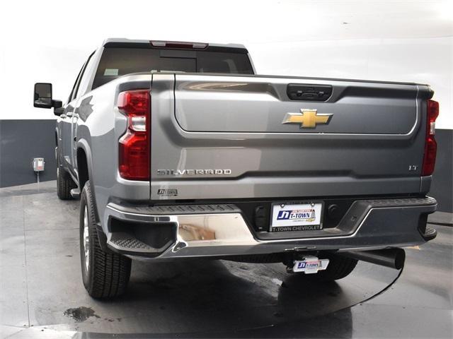 new 2025 Chevrolet Silverado 2500 car, priced at $70,400