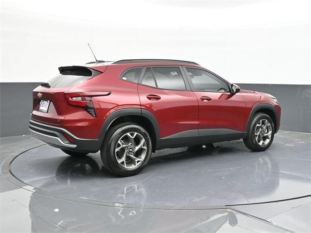 new 2025 Chevrolet Trax car, priced at $25,945