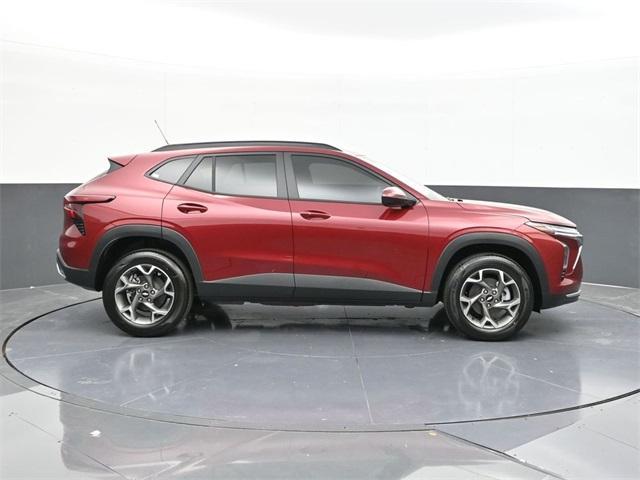 new 2025 Chevrolet Trax car, priced at $25,945