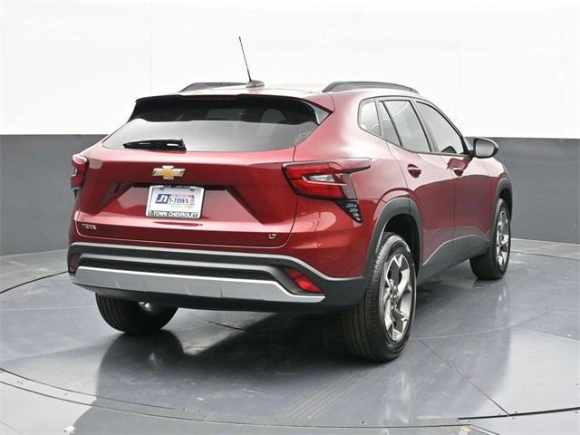 new 2025 Chevrolet Trax car, priced at $25,945