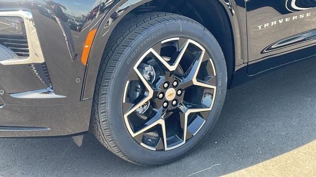 new 2025 Chevrolet Traverse car, priced at $57,545