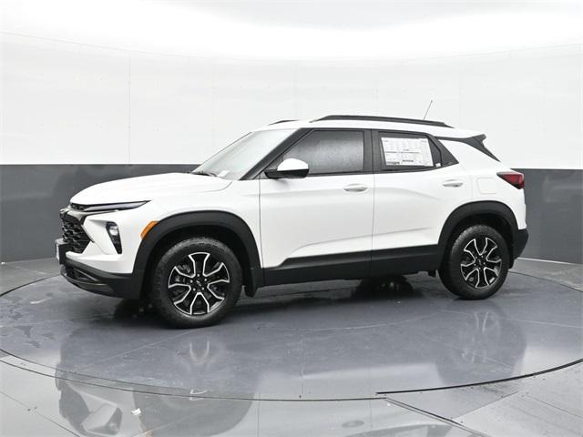 new 2025 Chevrolet TrailBlazer car, priced at $33,025