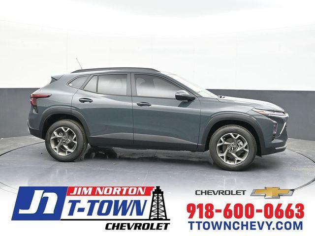 new 2025 Chevrolet Trax car, priced at $26,606