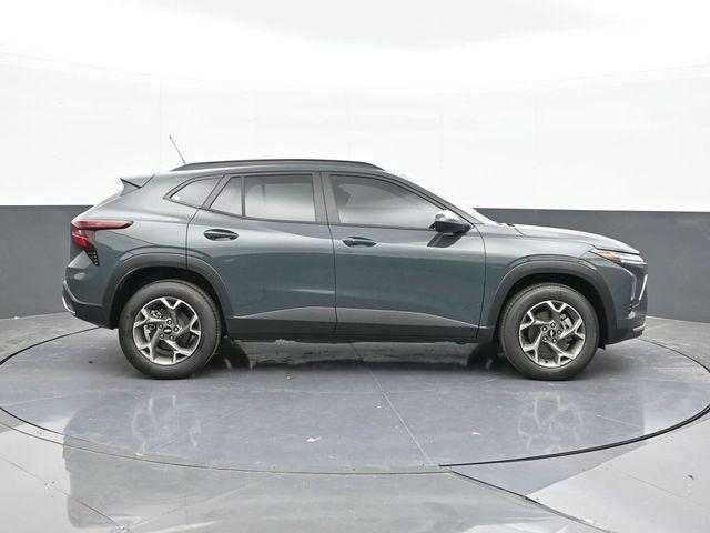 new 2025 Chevrolet Trax car, priced at $26,606