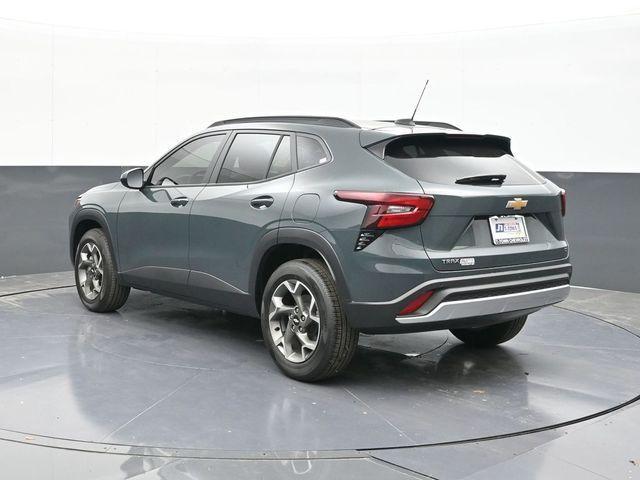 new 2025 Chevrolet Trax car, priced at $26,606