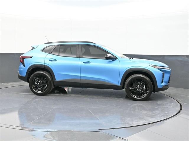 new 2025 Chevrolet Trax car, priced at $27,085